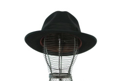 chapeaux noir
